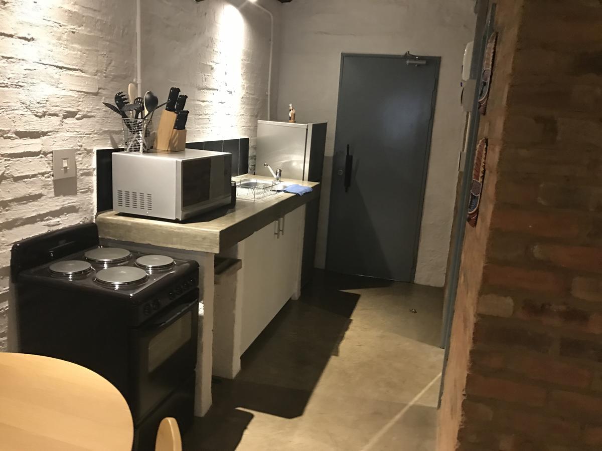 Mk Entire Apartment Йоханнесбург Экстерьер фото