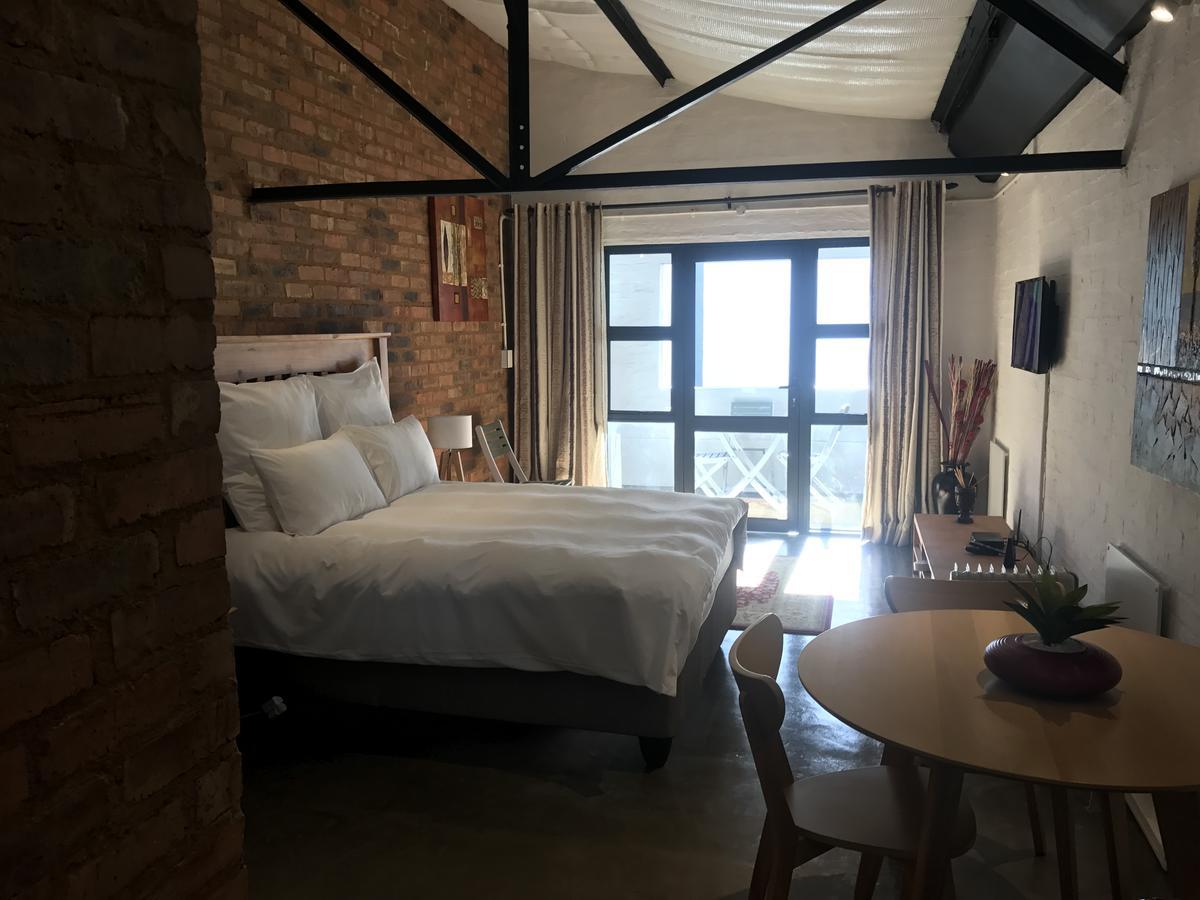 Mk Entire Apartment Йоханнесбург Экстерьер фото